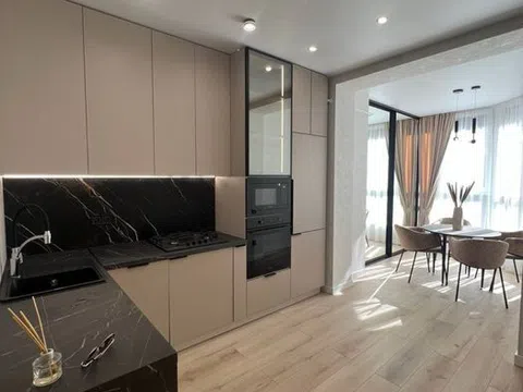 Piso en C. del Zafiro, 5