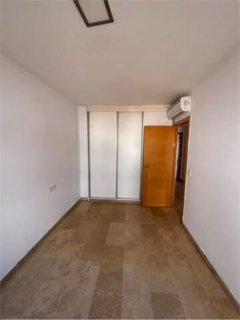 Piso en Barrio Benicalap - Foto 5
