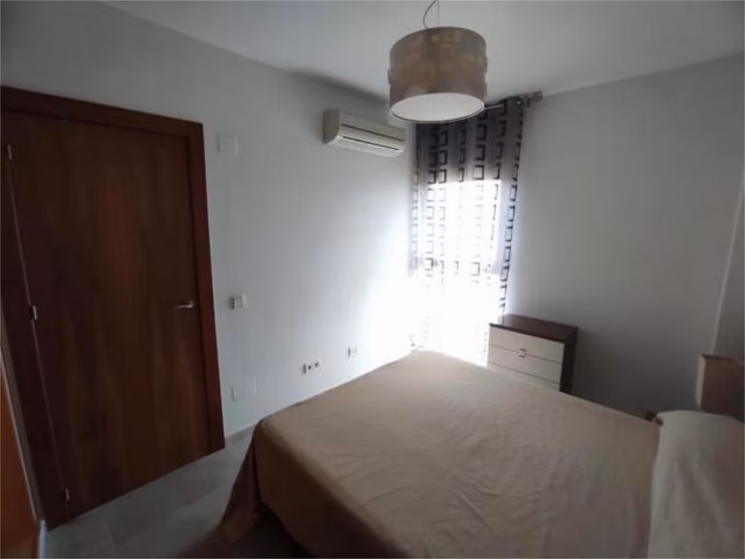 Piso en Juan de Borbon - Foto 4