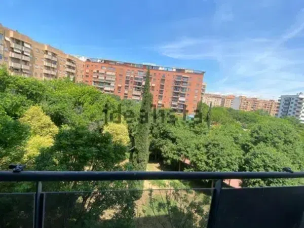 Piso en Plaza de Josep Melia i Castello - Foto 9