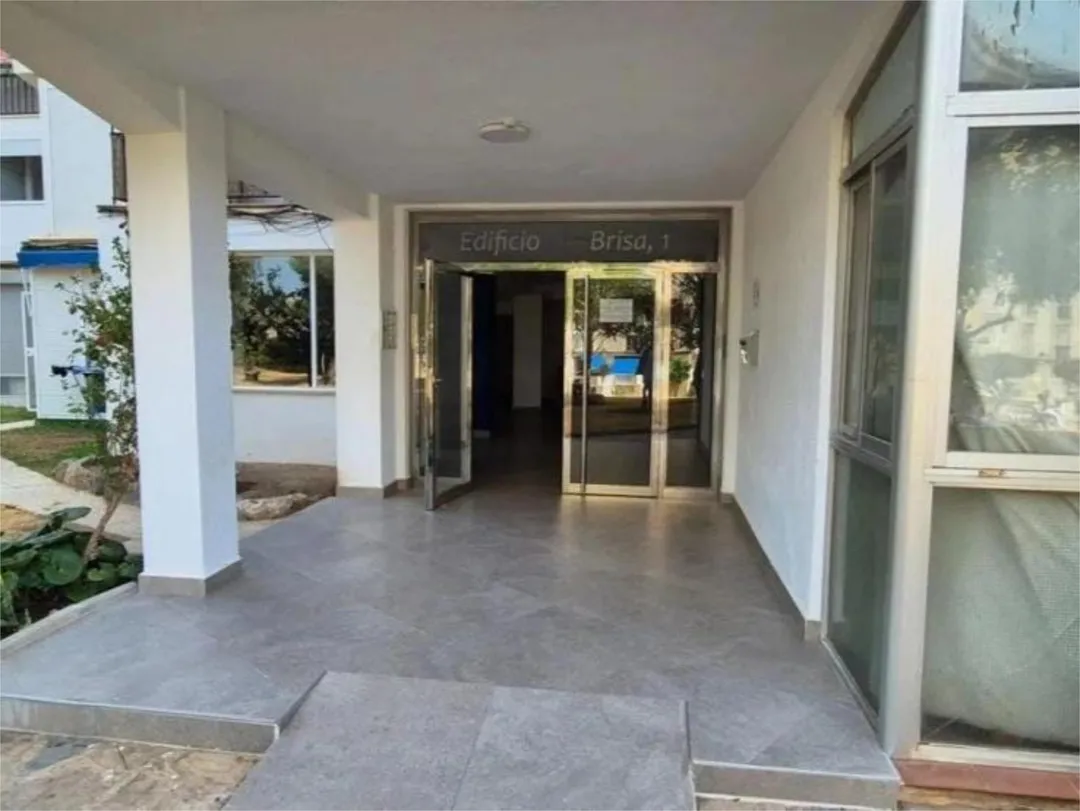 Piso en  Calle Hermanos Álvarez Quintero 1 - Foto 5