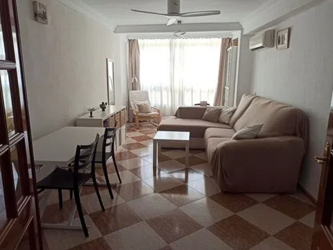 Piso en calle Peral, 26