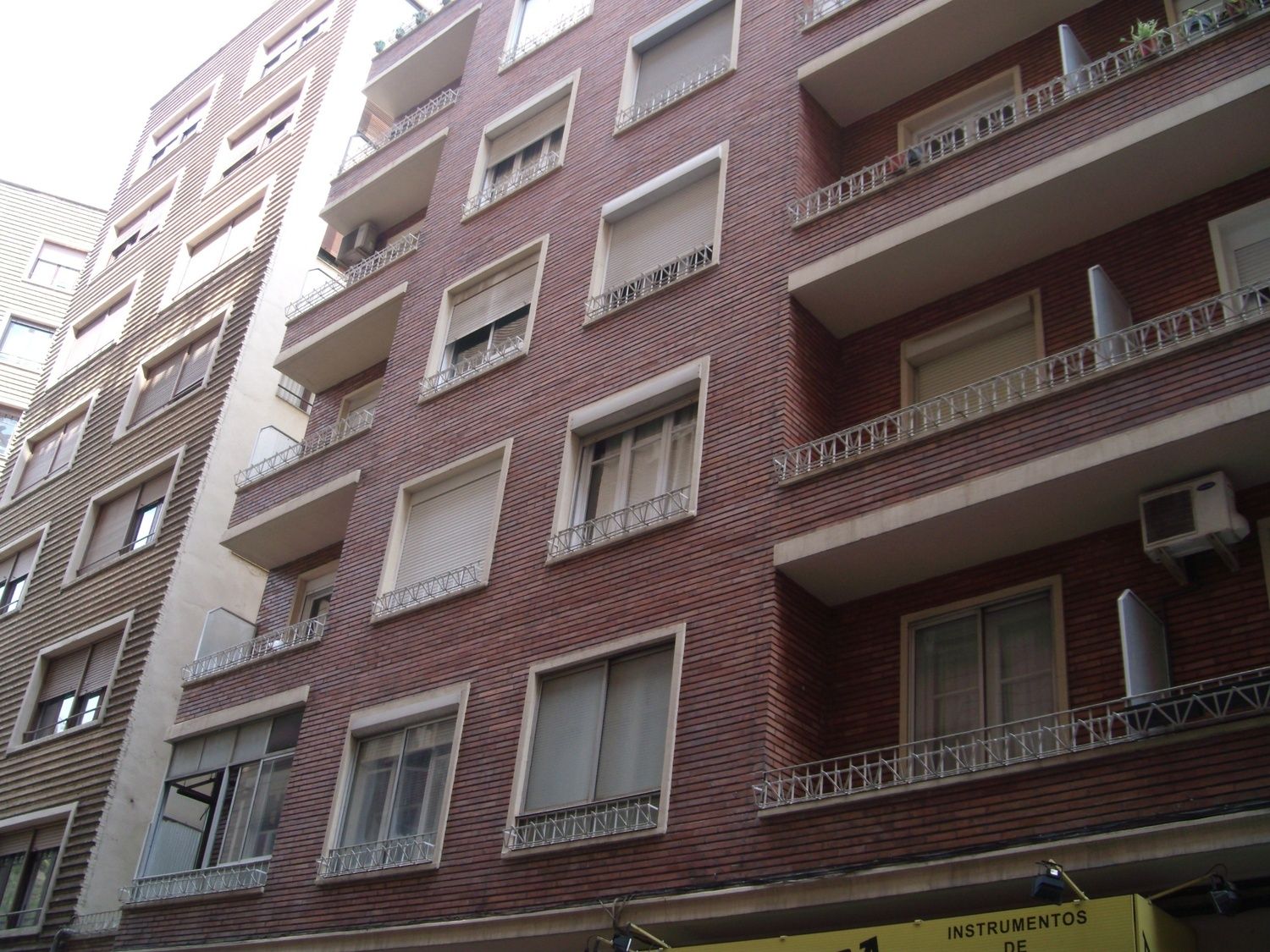 Piso en Calle mariano royo urieta, 1 -3 - Foto 2