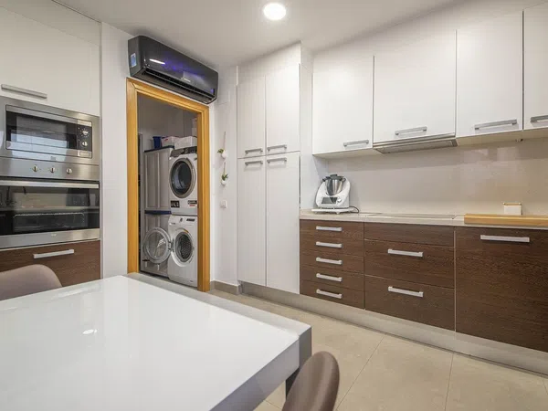 Chalet adosado en Calle de la Palla, 28 - Foto 4