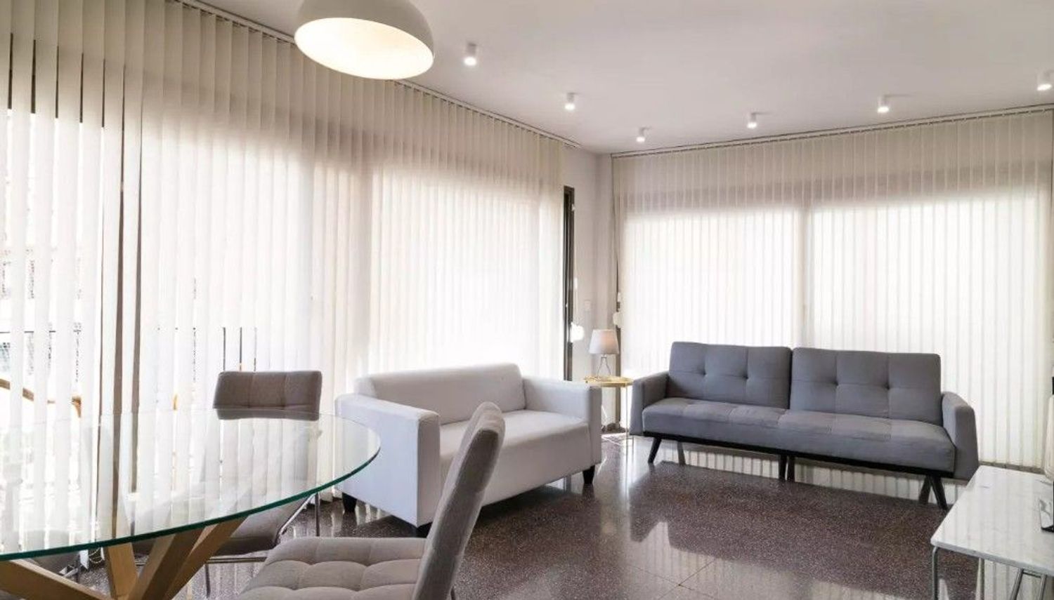 Piso en plaza del Col·legi del Patriarca, 6