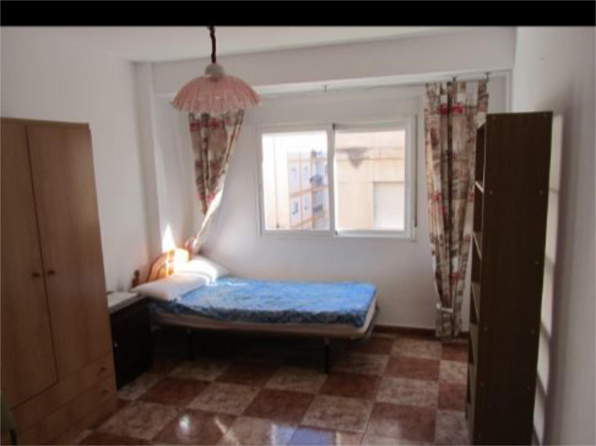 Piso en  Calle Doctor Enrique Hernández 1 - Foto 2