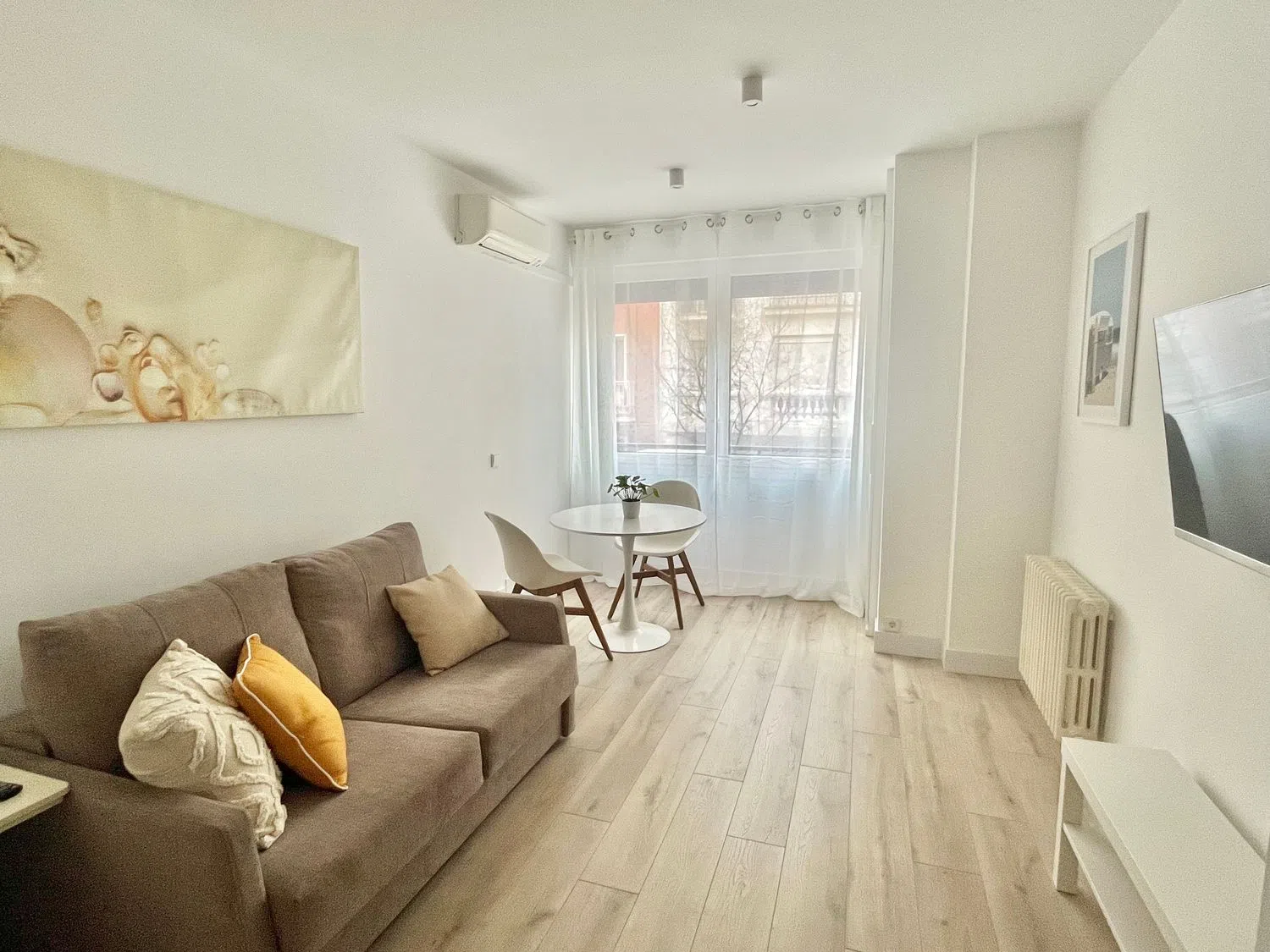 Piso en calle de Andrés Mellado, 33 - Foto 1