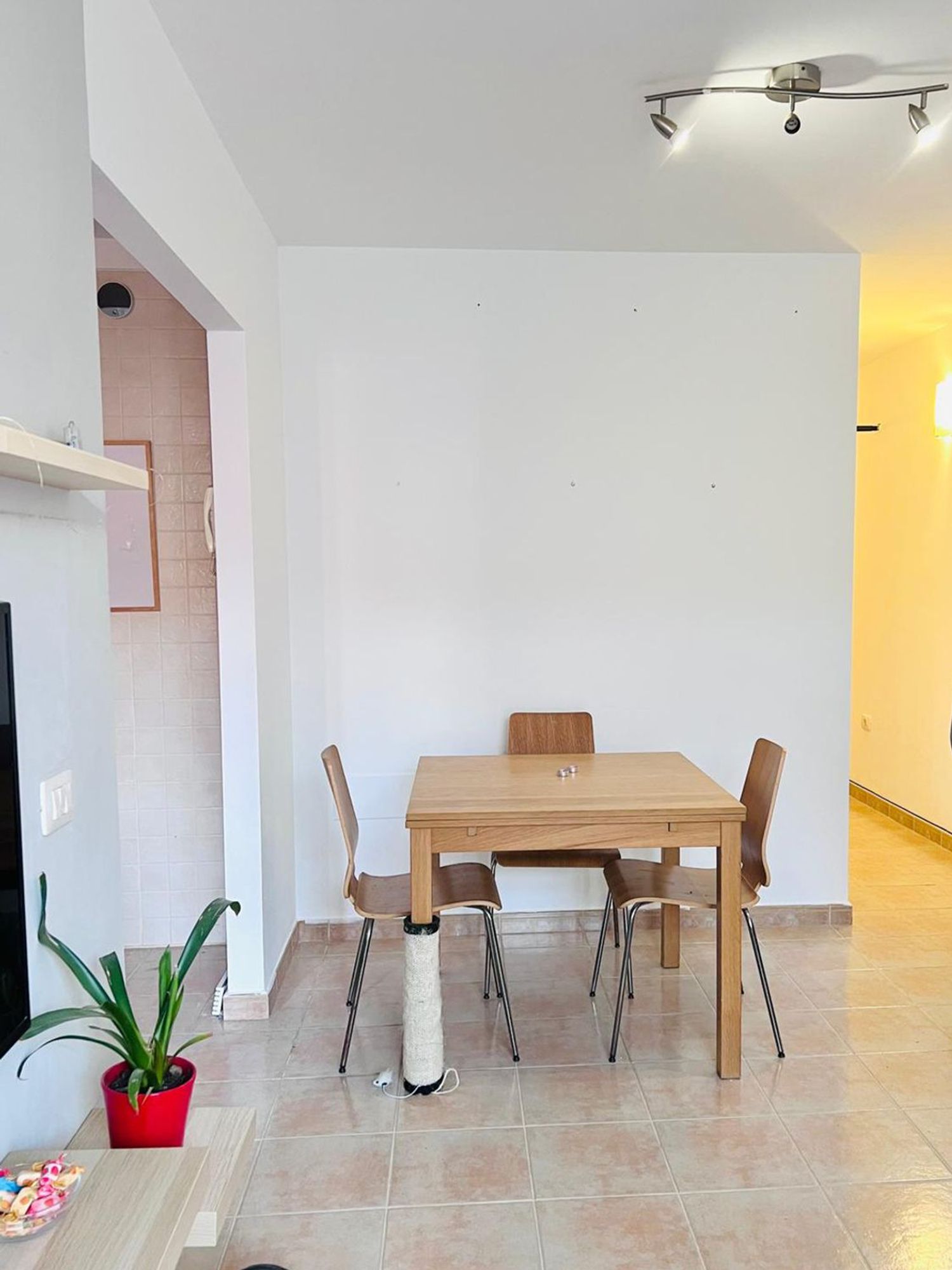 Piso en calle Isla de la Graciosa, 41 - Foto 3