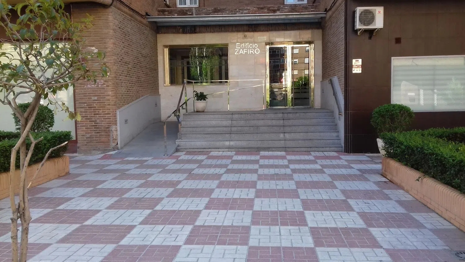 Piso en calle Profesor Agustín Escribano, 5 - Foto 1