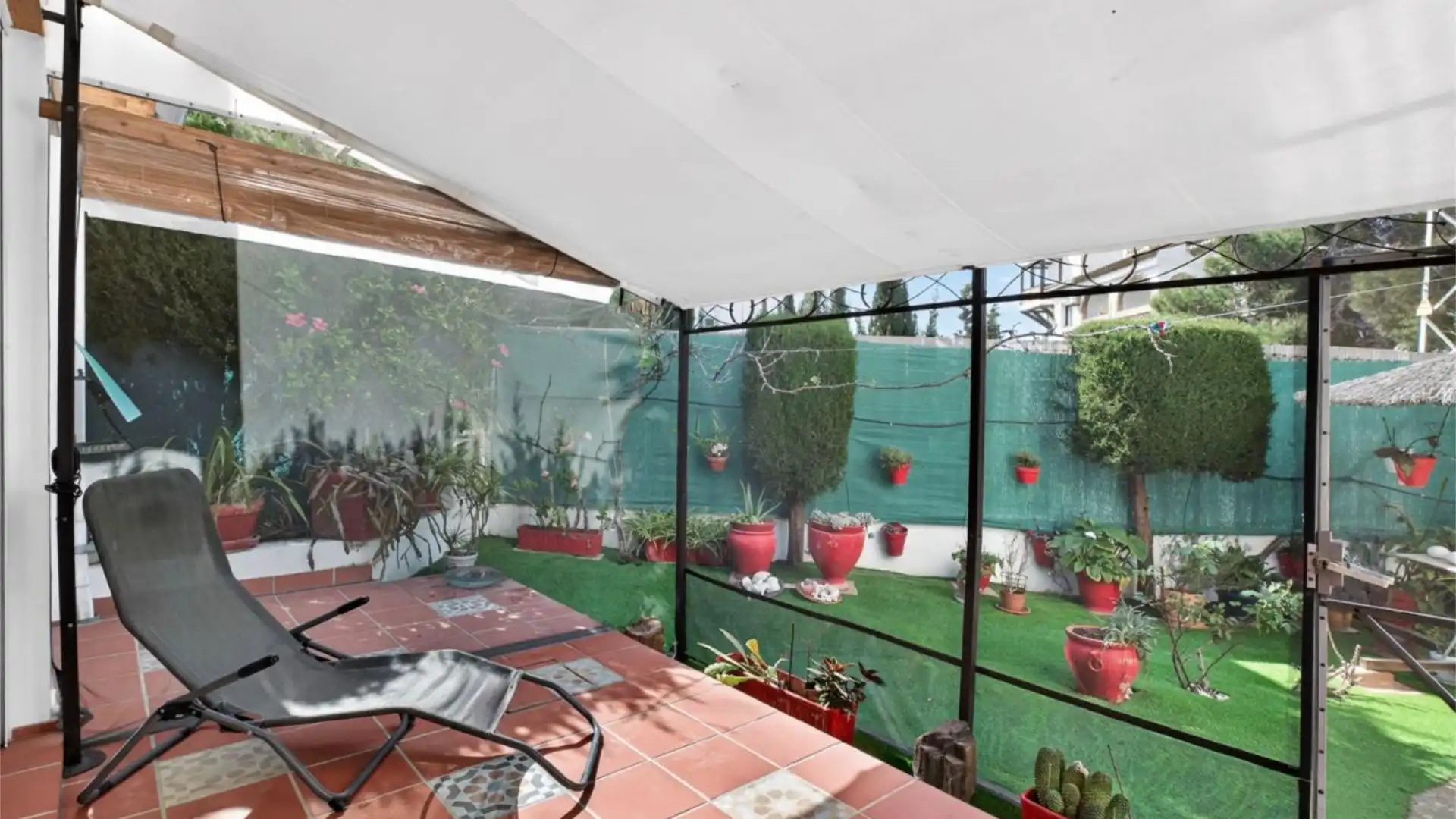 Casa adosada en  Calle Almería 64 - Foto 3