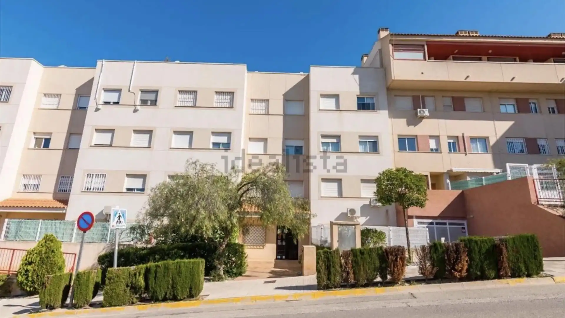 Piso en  Calle Castillo de Aledo 80 - Foto 18