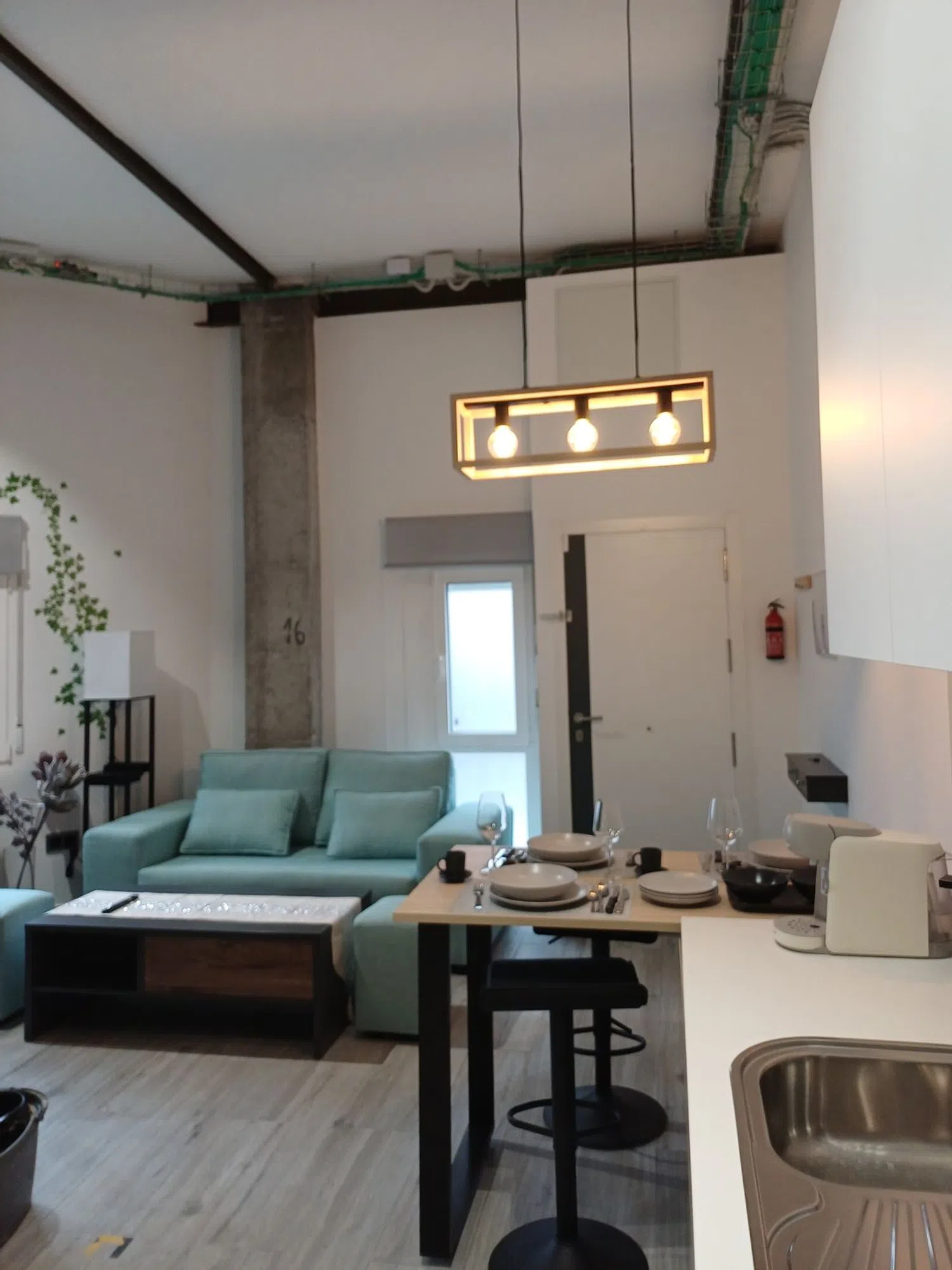 Estudio en calle de Tomás Bretón, 1 - Foto 1