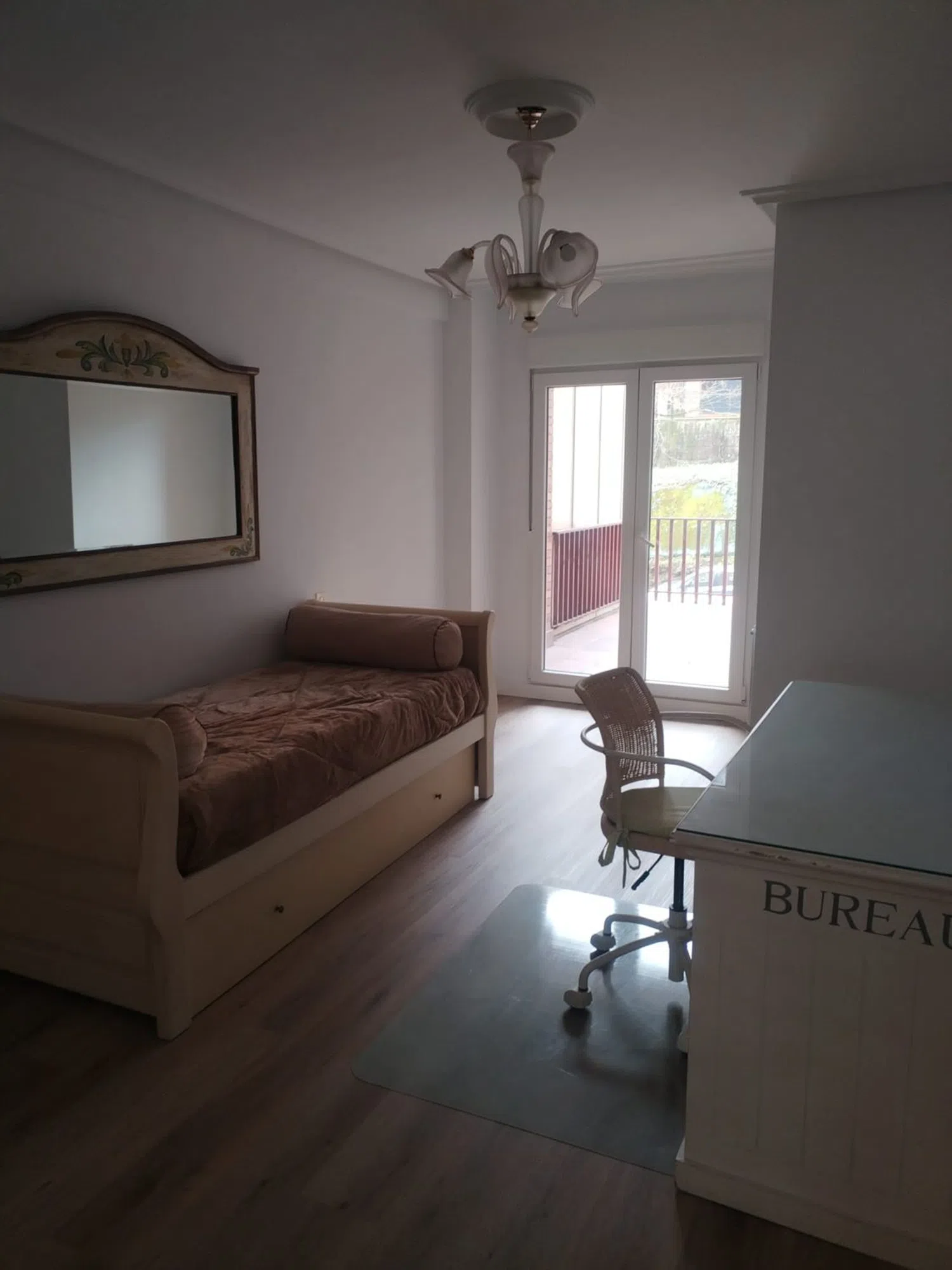 Piso en calle Fuertes Acevedo, 107