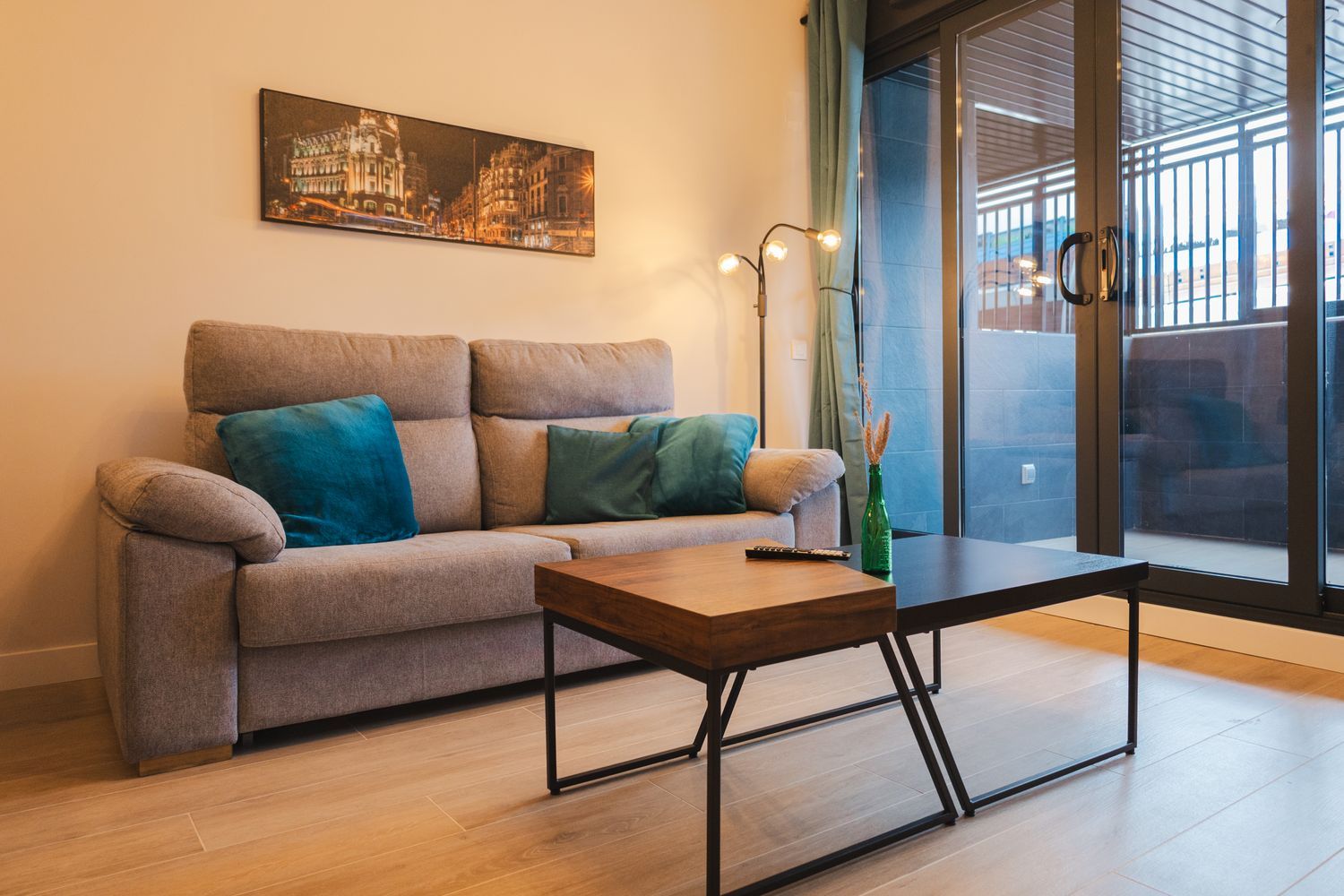 Piso en calle Antonia Calas, 2