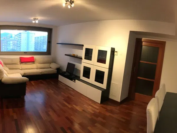 Piso en carretera de Collblanc, 121