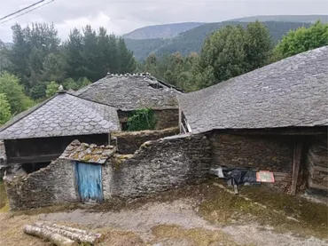 Chalet en negueira de Muñiz - Foto 1