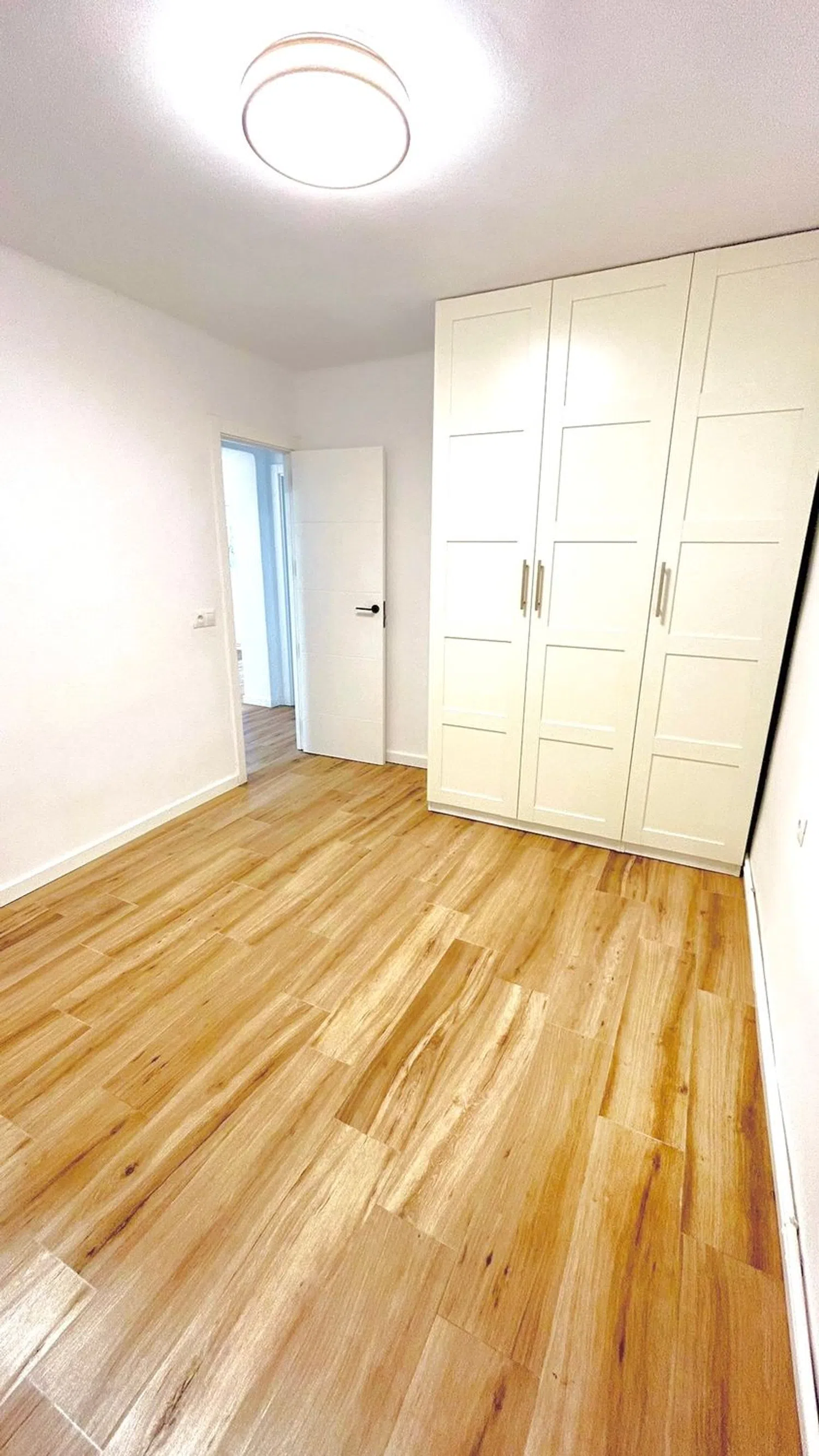 Piso en avenida del Marqués de Corbera, 62 - Foto 5