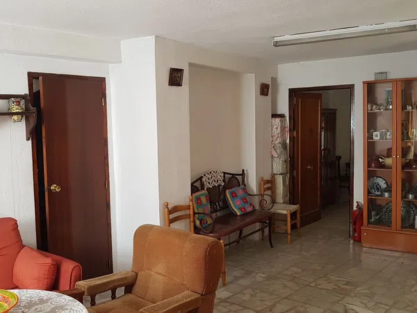 Chalet adosado en Martos - Foto 1