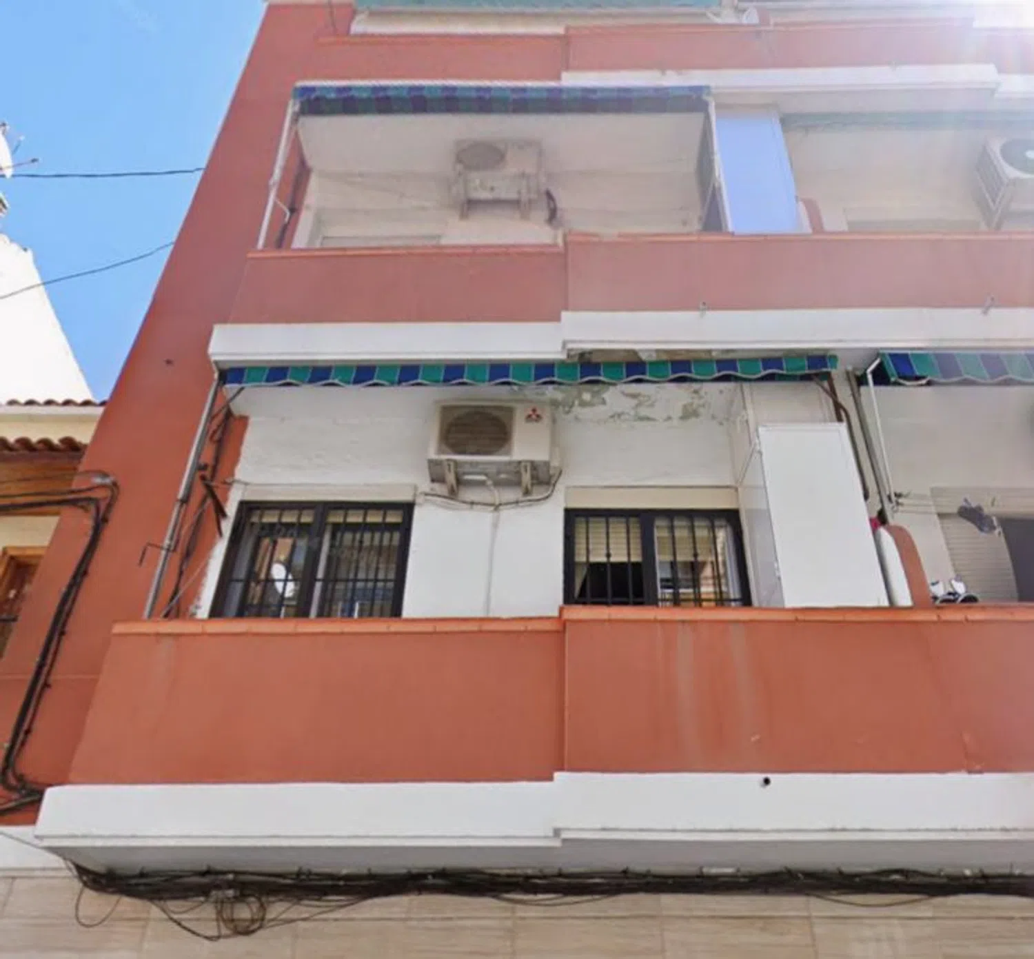 Piso en calle de Ferroviarios, 63 - Foto 1