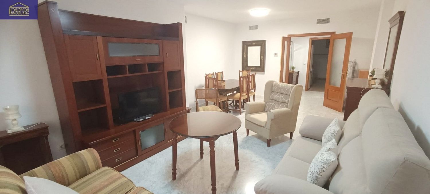 Piso en Ciudad Jardín - Foto 2