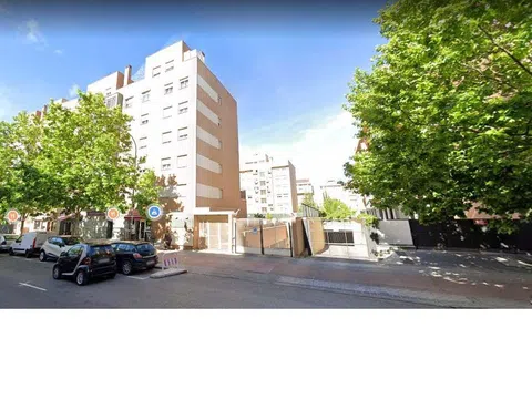 Piso en calle de Salvador Allende, 34