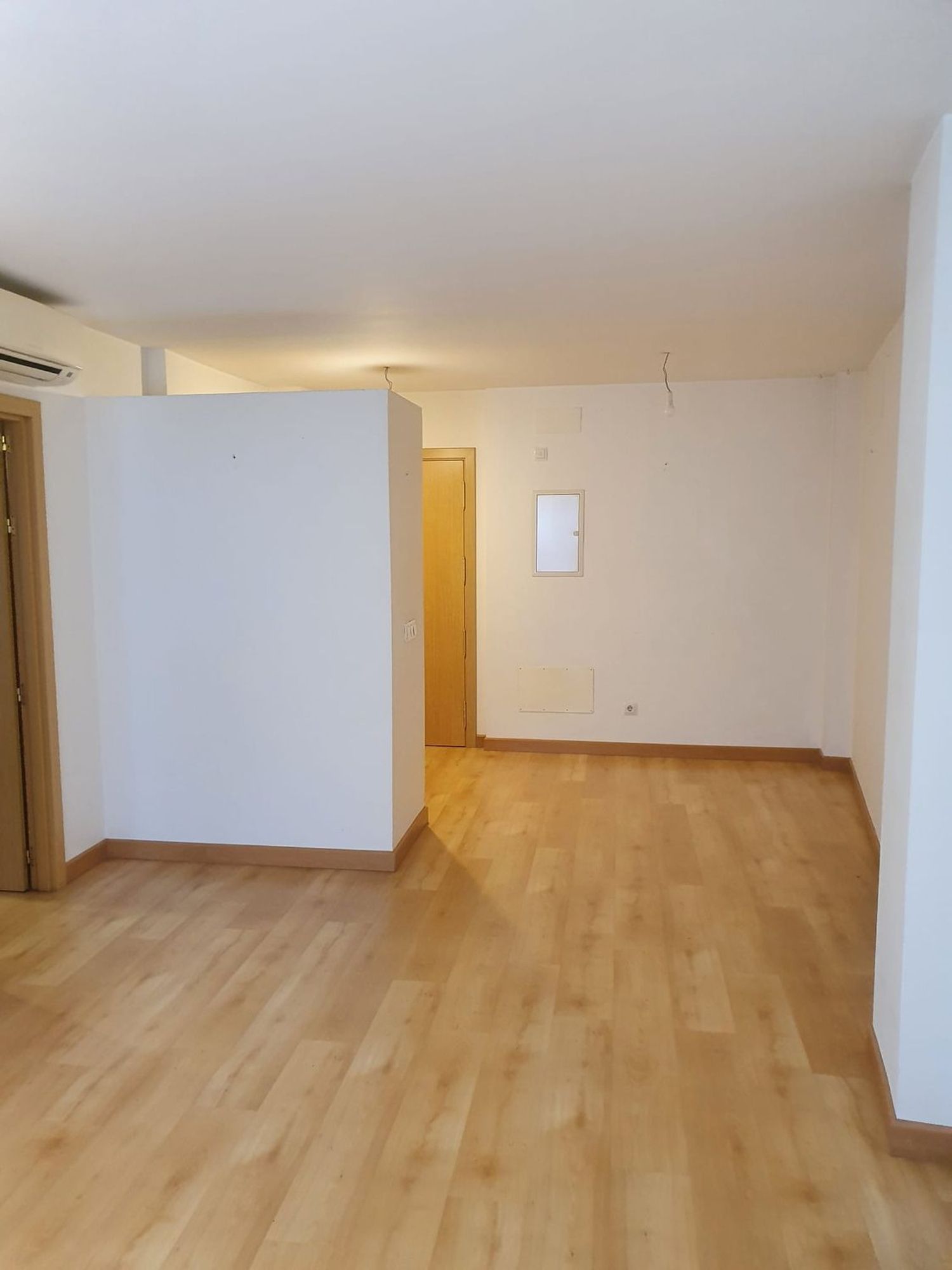 Piso en calle Santa Eduvigis, 30