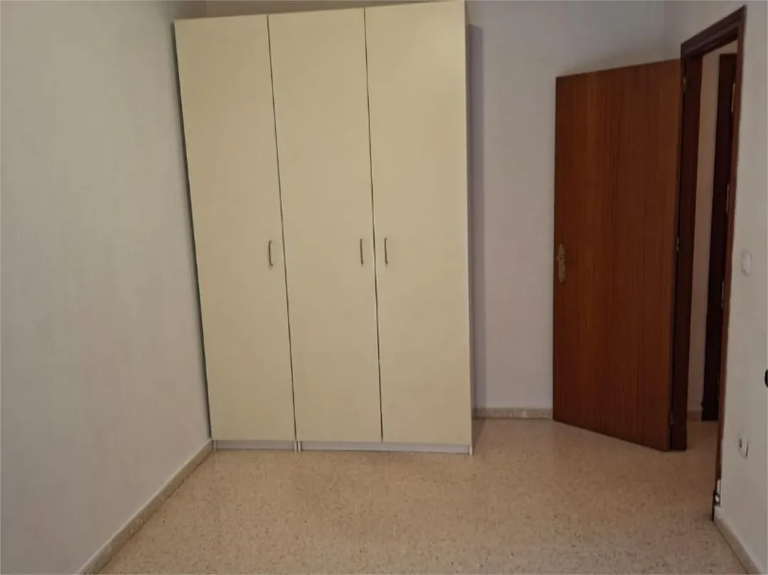 Piso en  Calle Arquitecto Hernández Rubio 3 - Foto 15