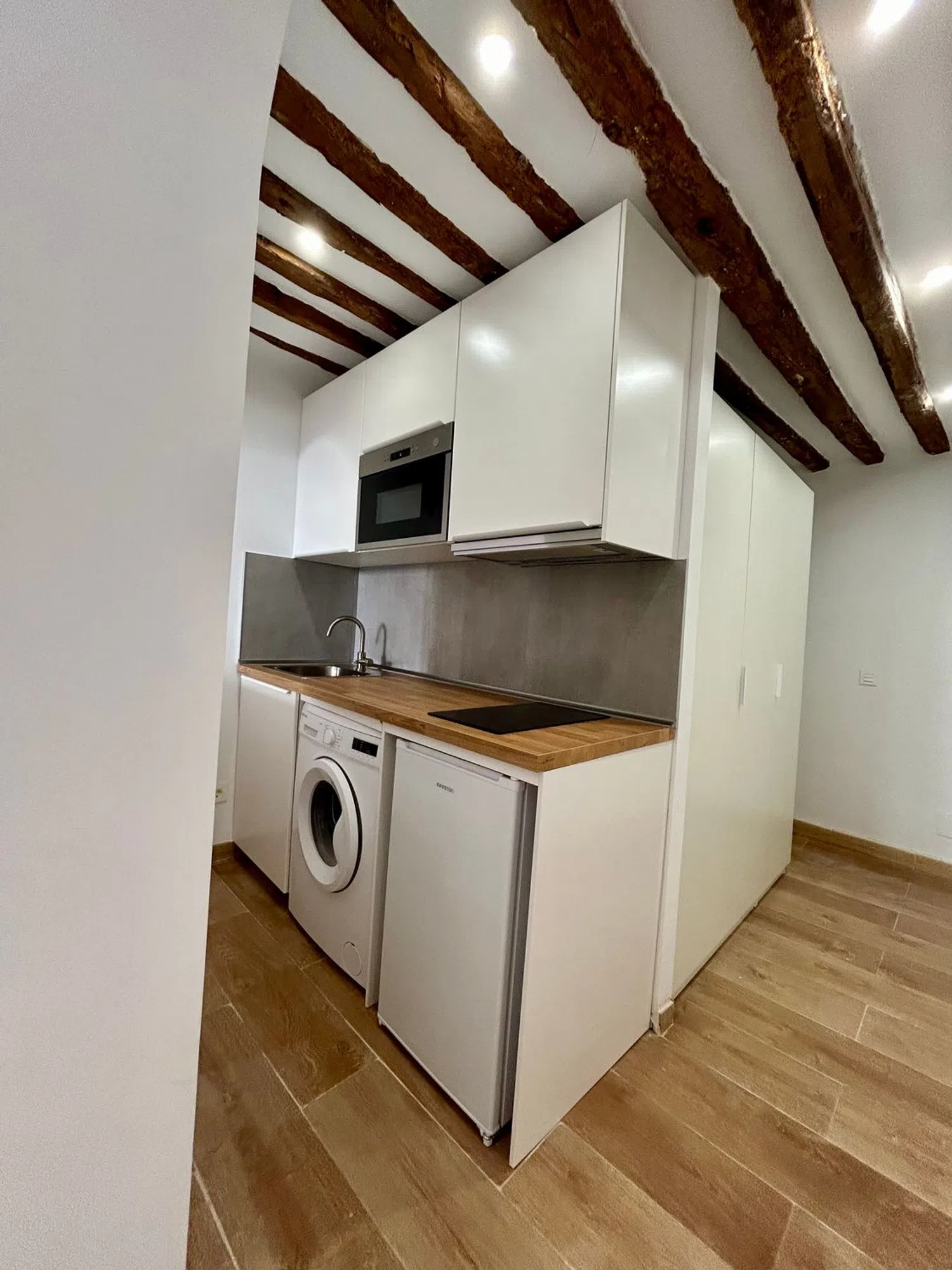 Estudio en calle del Salitre, 42 - Foto 6