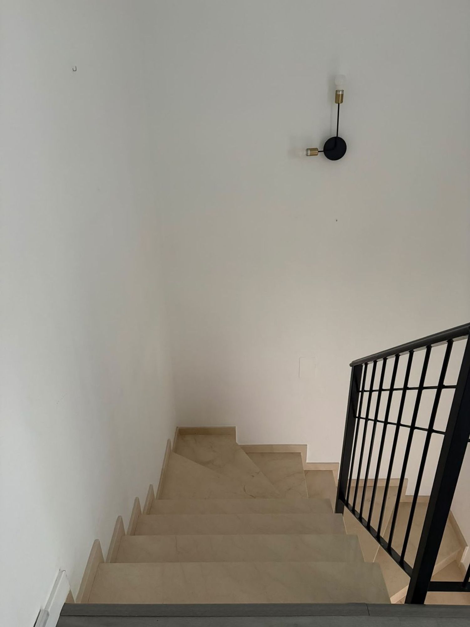 Chalet adosado en Palomares del Río - Foto 15