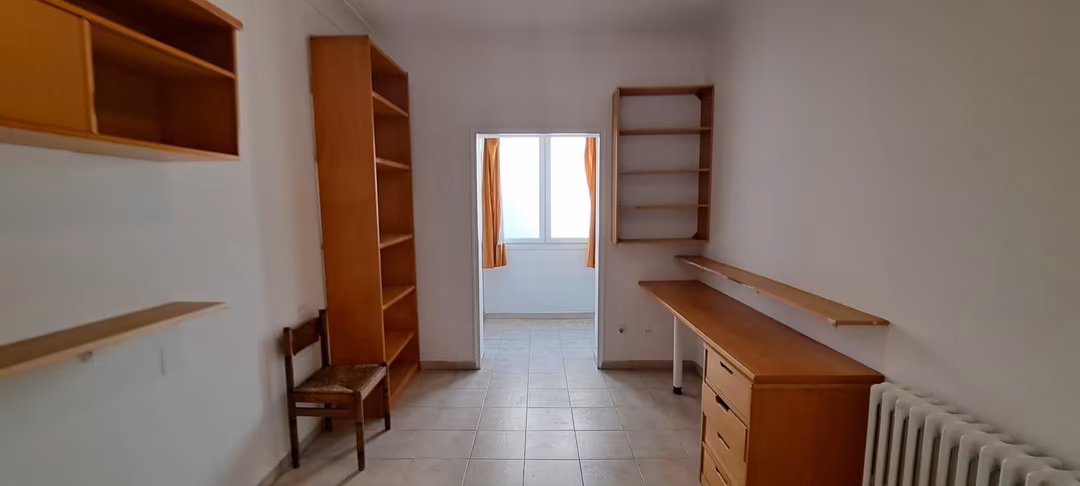 Piso en  Carrer del Marquès de la Sènia 33 - Foto 2