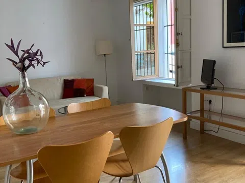 Estudio en calle Jesús del Gran Poder, 108