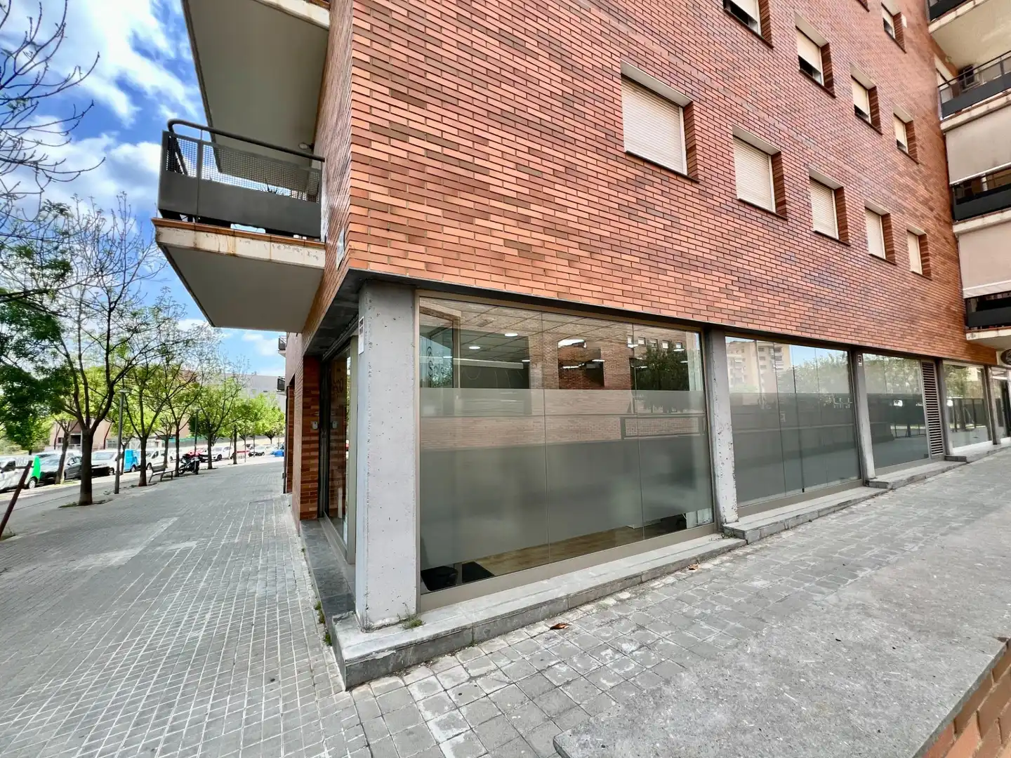 Local comercial en  Carrer SARAJEVO - Foto 16