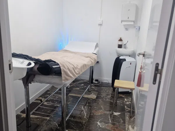 Local en Centro estético en Calle de Sicília, 47, Roc Blanc - Foto 4