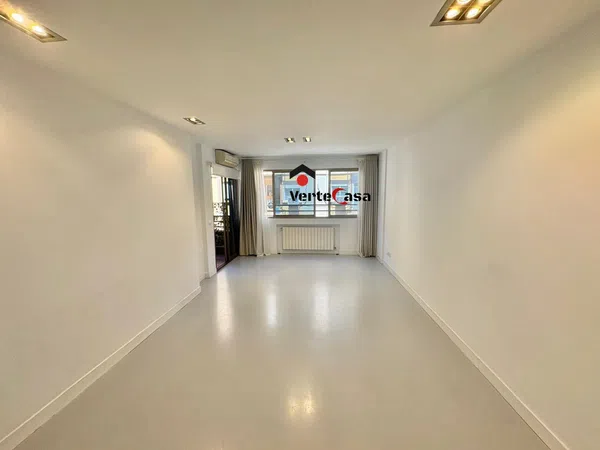 Piso en Calle d'Armando Palacio Valdés, Exposició - Foto 2