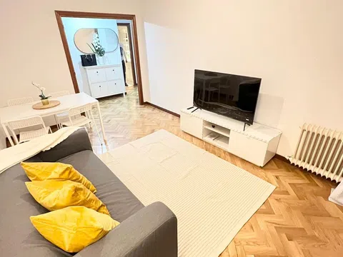 Piso en calle del Corregidor Juan Francisco de Luján, 96