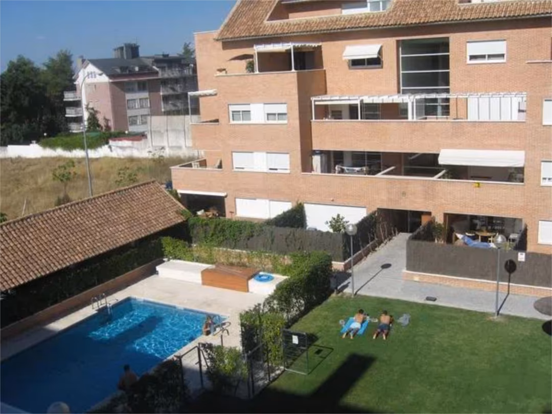 Apartamento en  Calle de la Sierra de Pajarejo 7