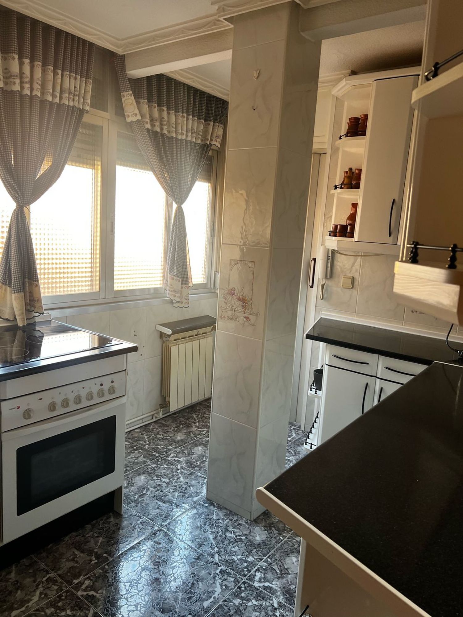 Piso en calle de la Rioja, 93 - Foto 4