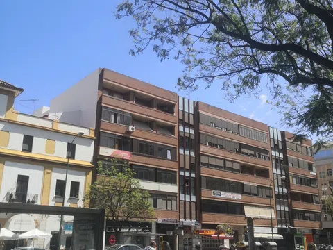 Piso en calle Luis Montoto, 105