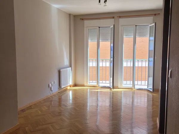 Piso en Plaza del Cardenal Cisneros, 4, Centro Urbano - Foto 1