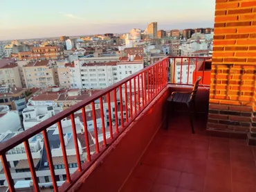 Piso en  Calle Hermanos Quintero 1 - Foto 5
