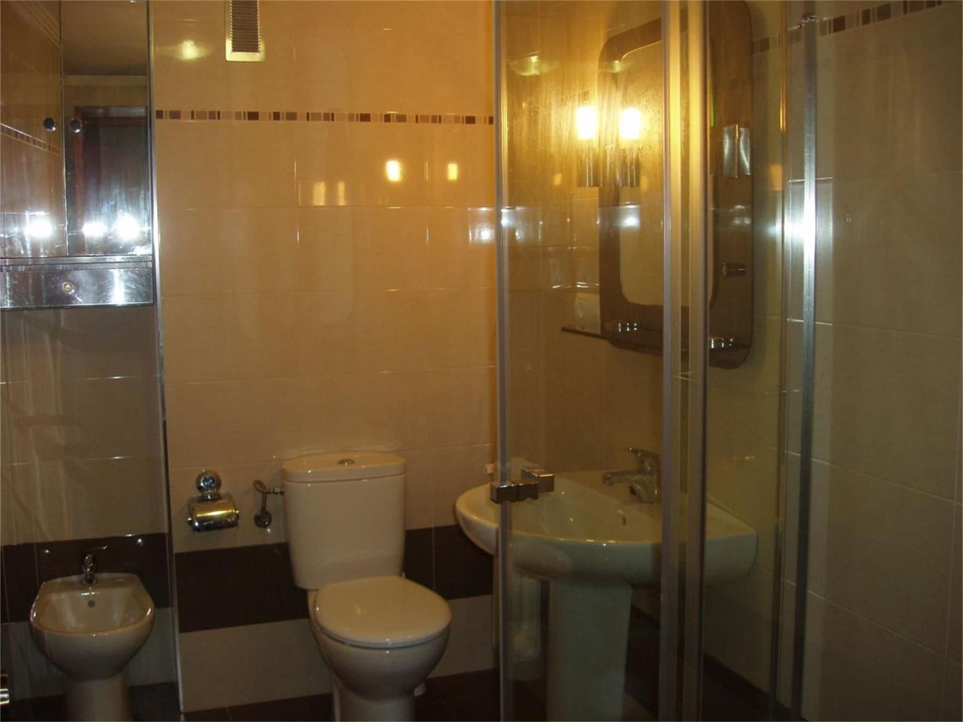 Piso en  Avenida de Villamayor 86 - Foto 14