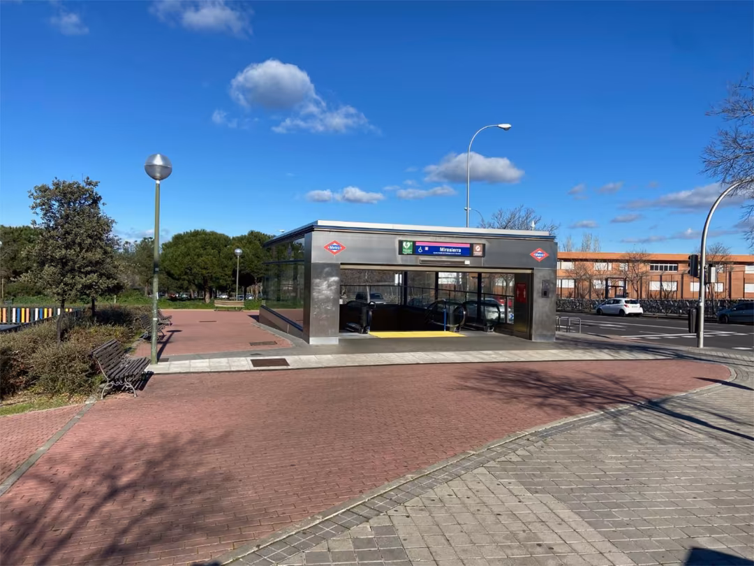 Piso en  Calle del Mirador de la Reina 129 - Foto 13