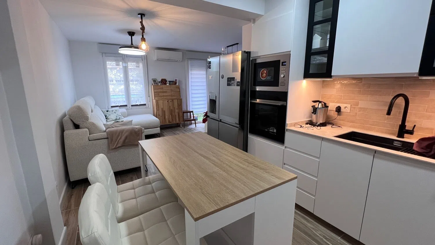 Piso en avenida del Marqués de Corbera, 27 - Foto 3