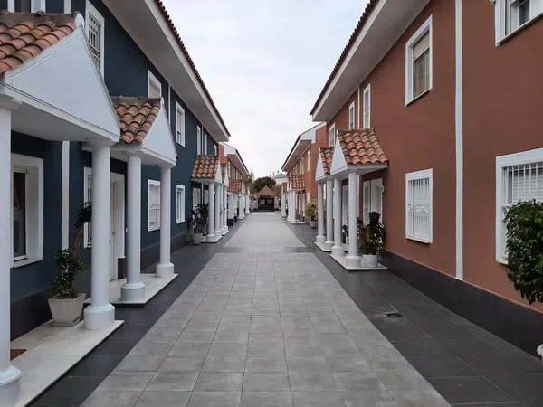 Chalet adosado en avenida Pintor Pérez Gil, 13 - Foto 3