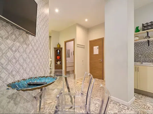 Estudio en calle de Maldonado, 14