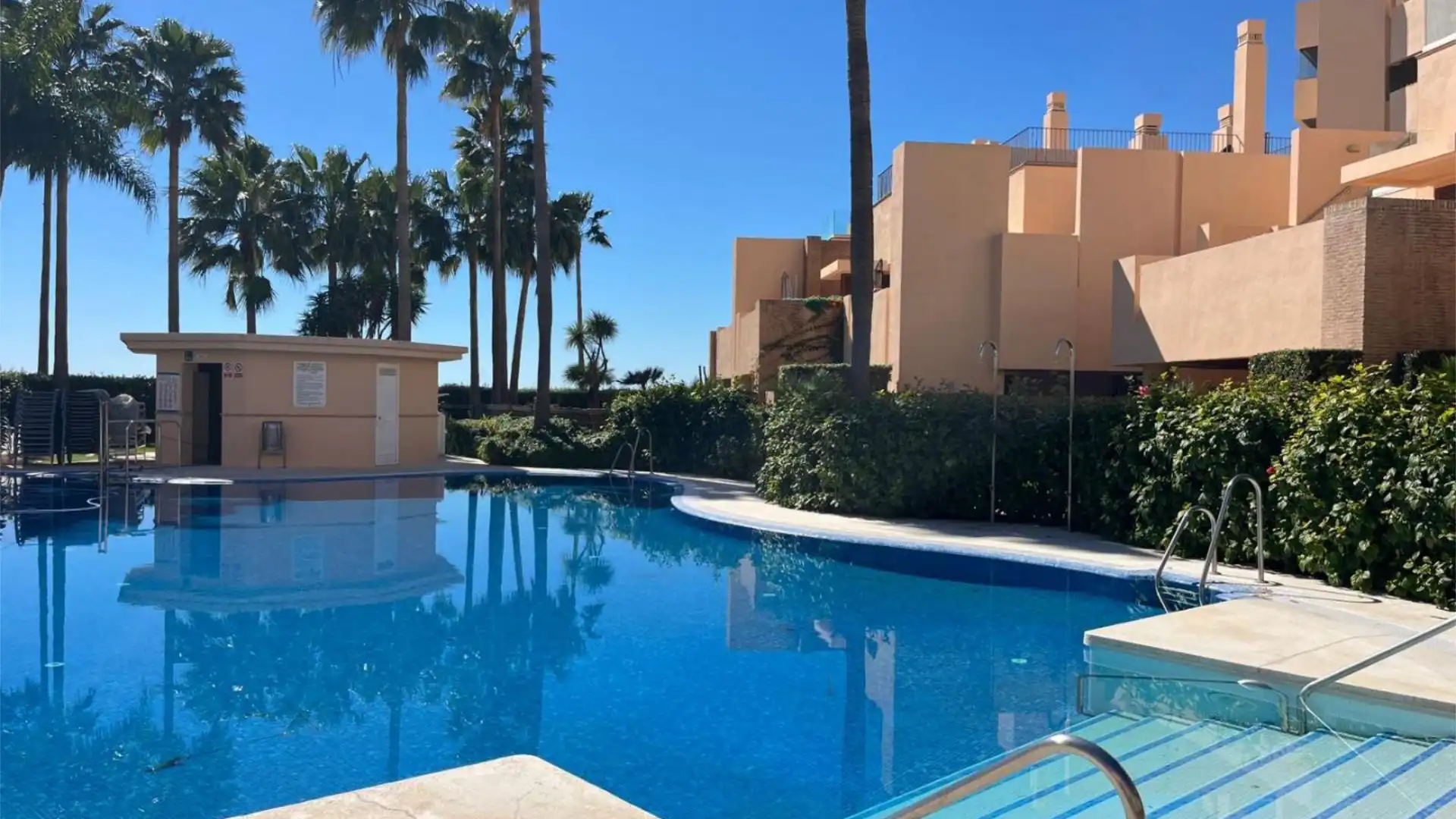 Piso en  Calle del Mare Nostrum 42 - Foto 1