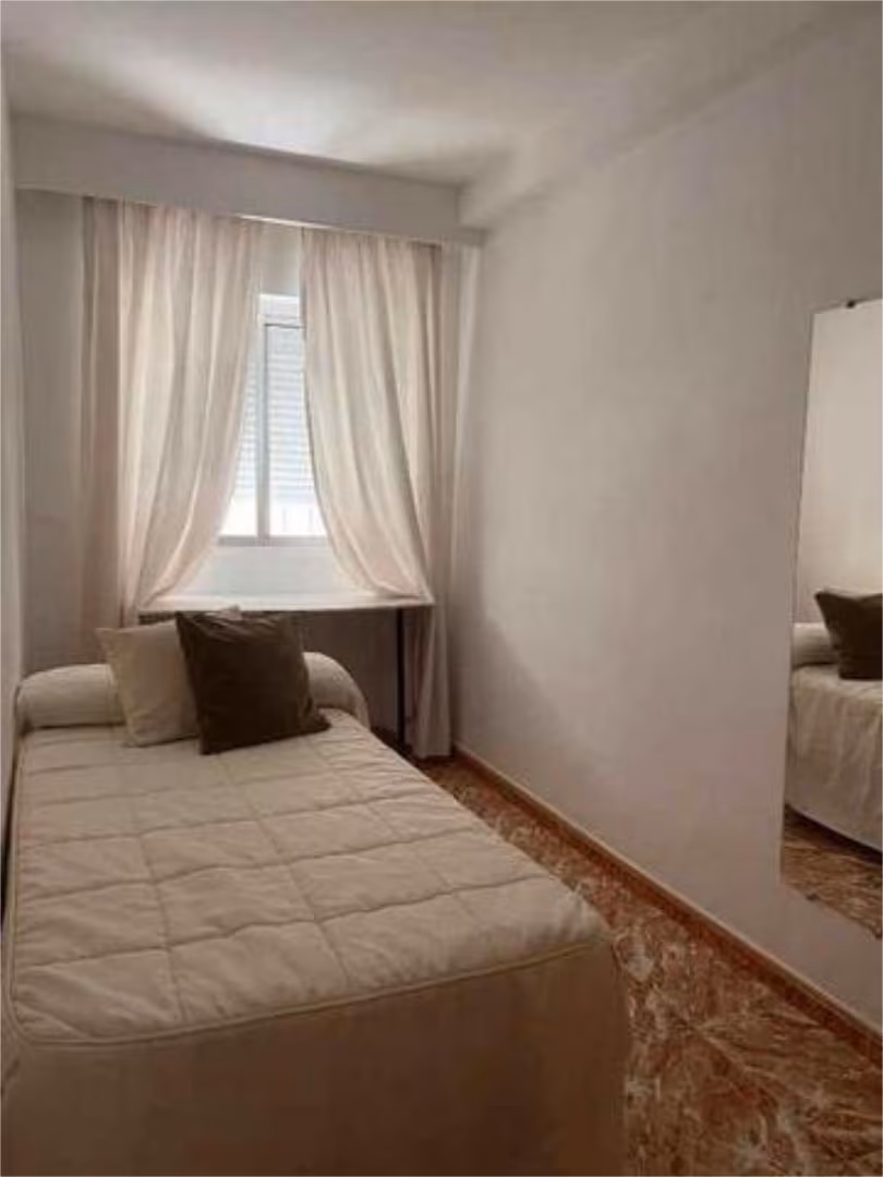 Piso en Reina Mercedes - Foto 7