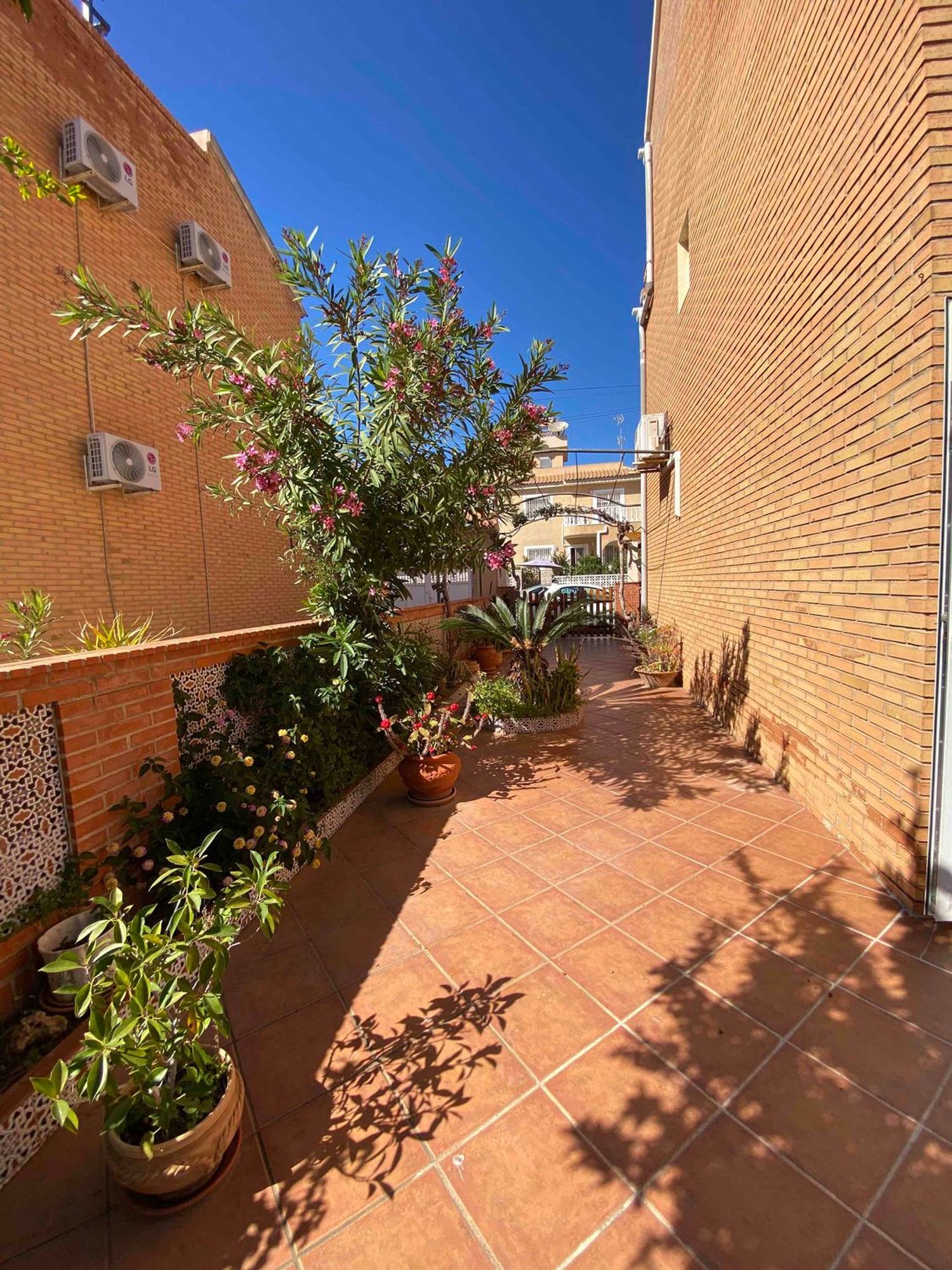 Chalet pareado en Calle Madamme Curie, 85, Zona los Frutales - Foto 29
