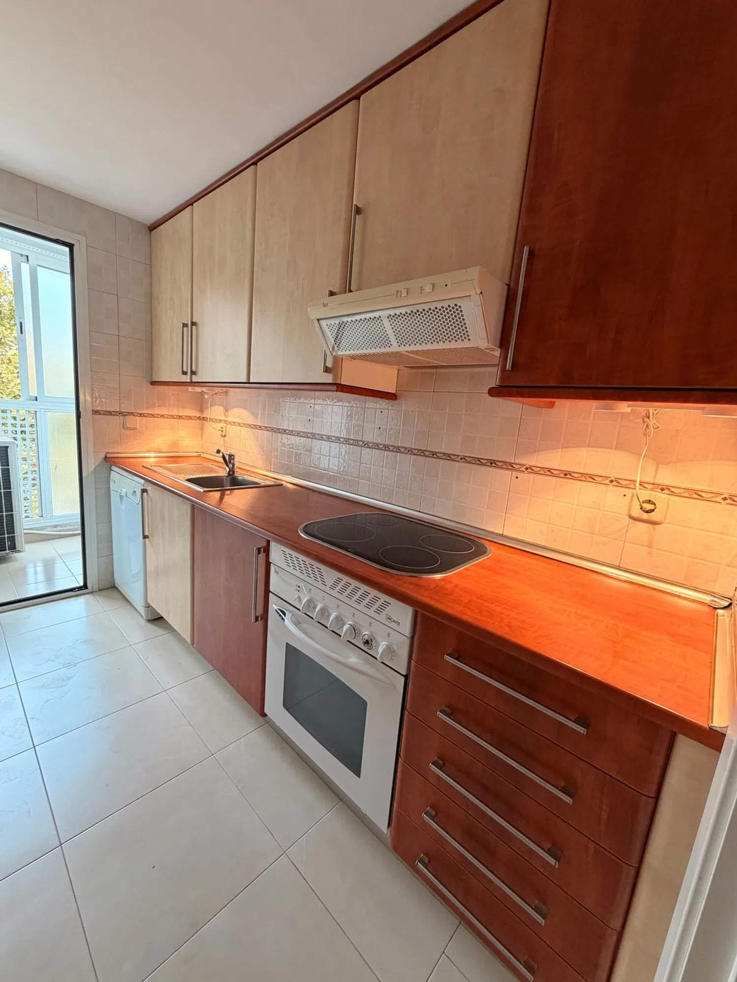 Piso en calle Bahía de Almería, 13 - Foto 9