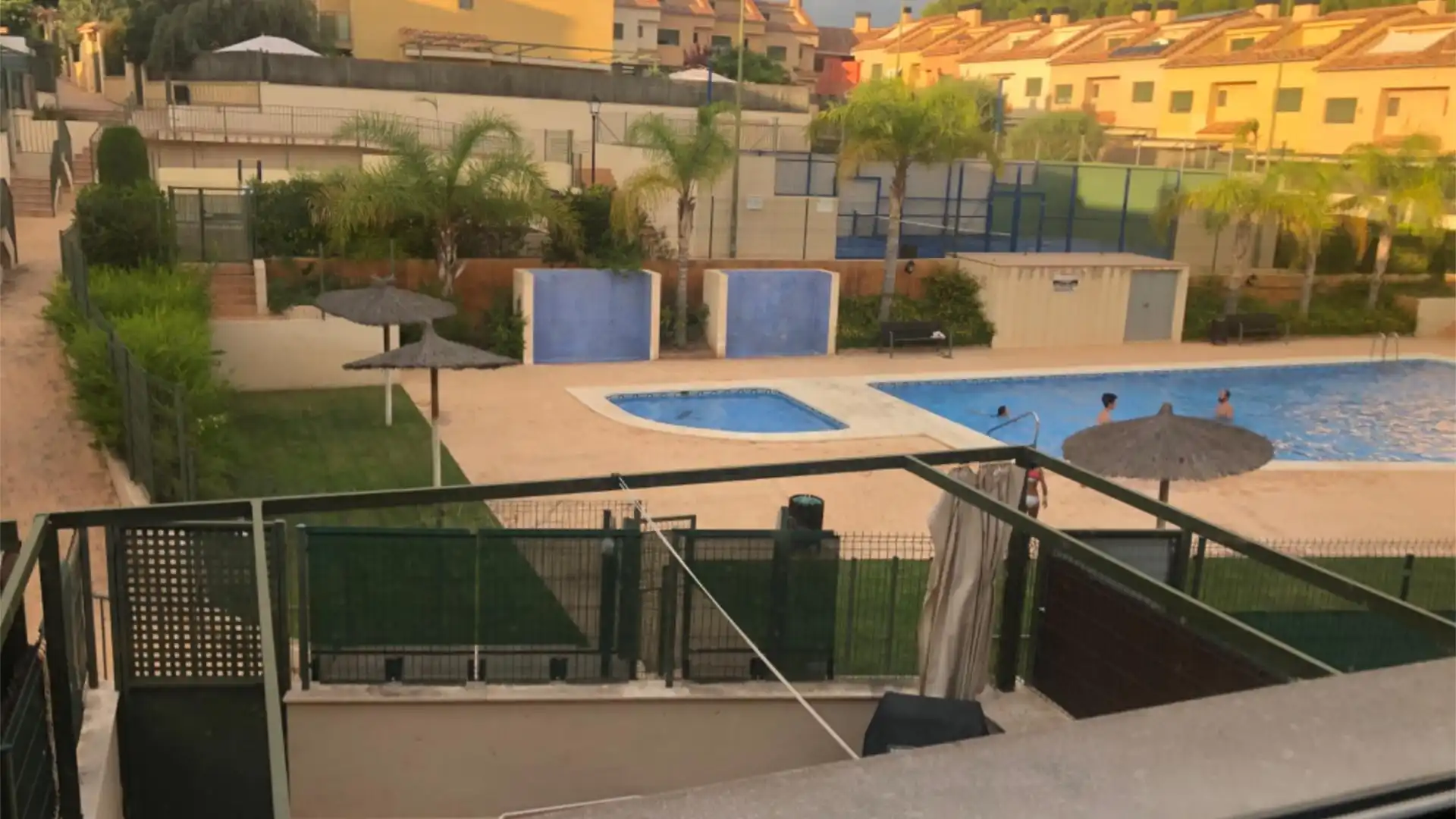 Casa adosada en  Calle Desert de Les Palmes 2 - Foto 6